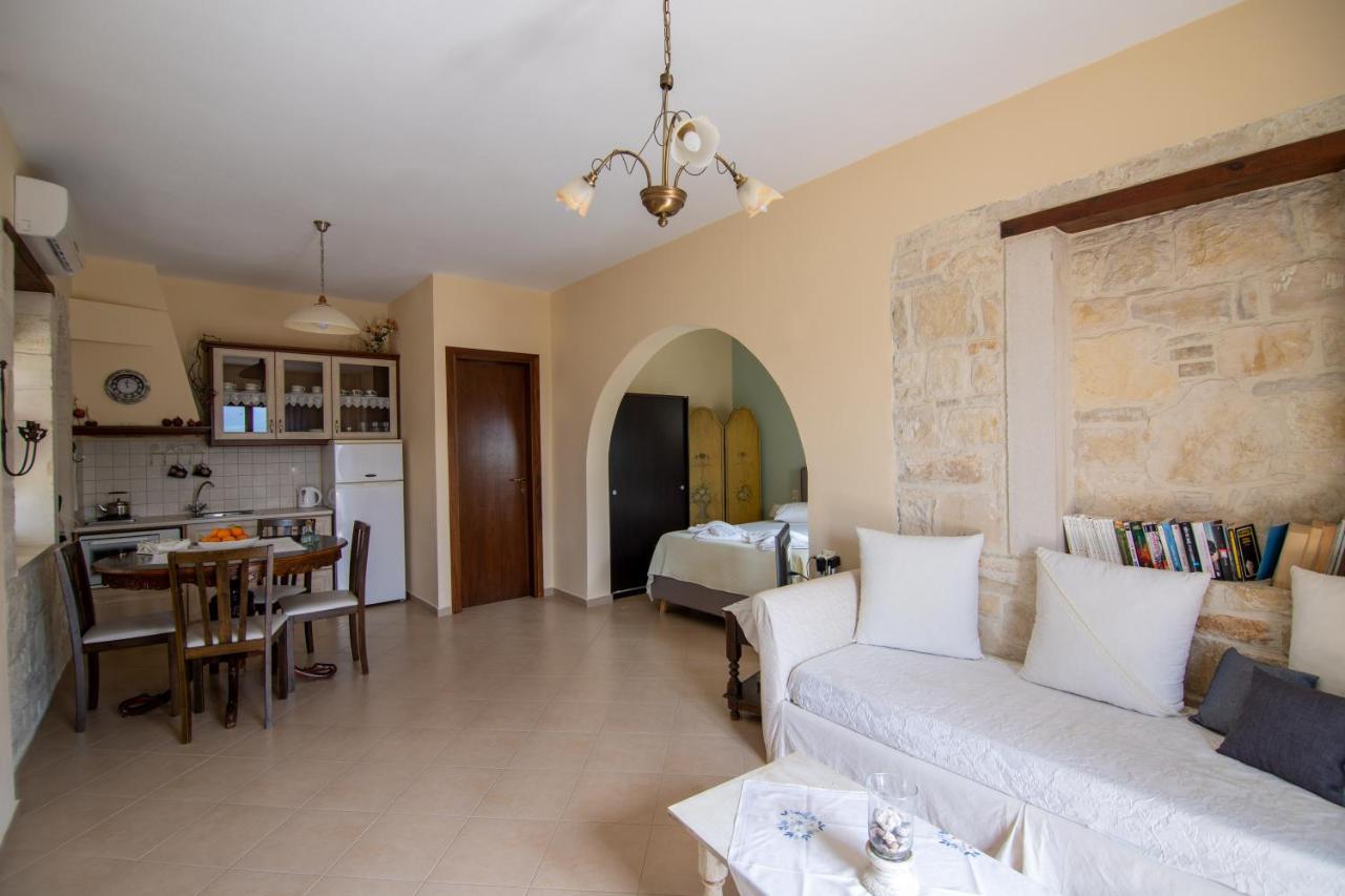 Kritamos Villa & Apartments กามิลารี ภายนอก รูปภาพ