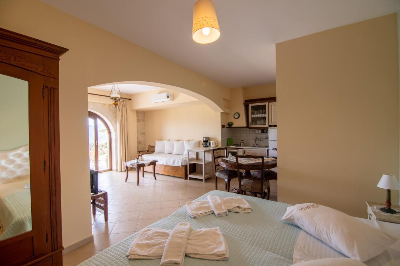 Kritamos Villa & Apartments กามิลารี ภายนอก รูปภาพ